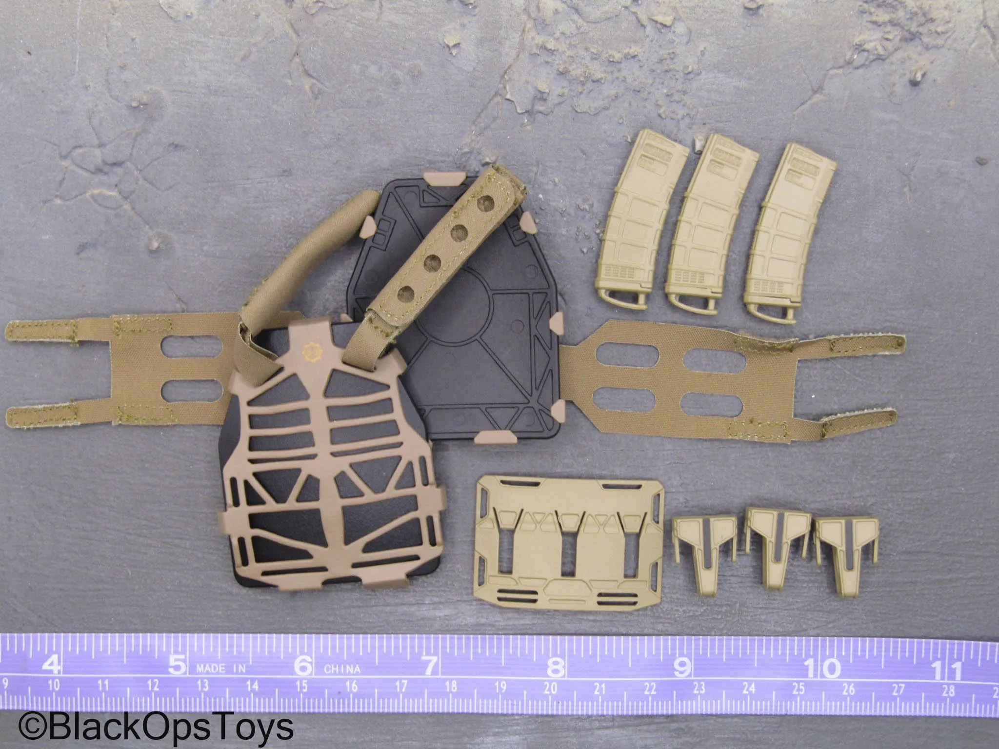 PMC - Tan MOLLE Body Armor w/Mags